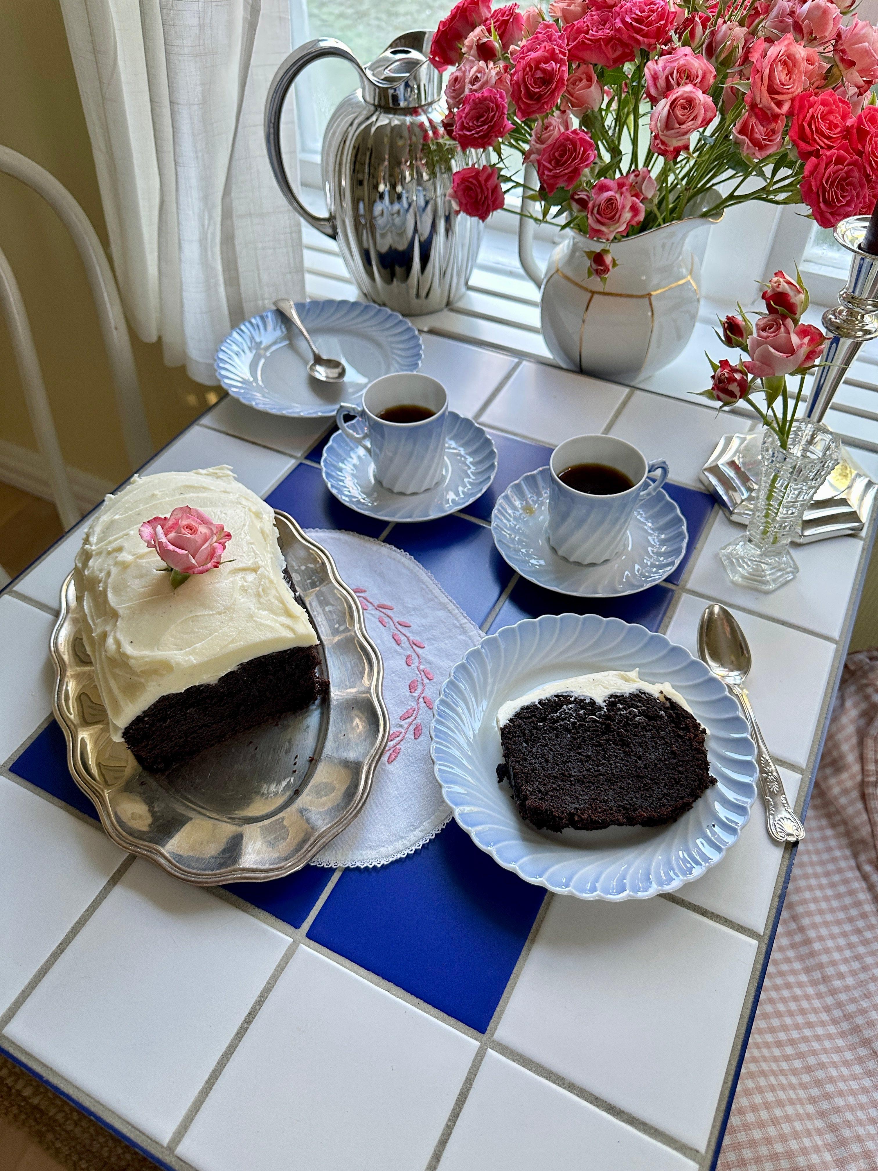 Sjokoladekake med rosesmørkrem